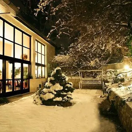 罗曼缇卡埃格酒店 3*