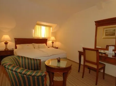 Hotel Romantik Eger