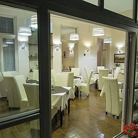 Romantik 3* Eger