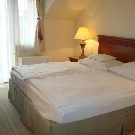 Hotel Romantik Eger